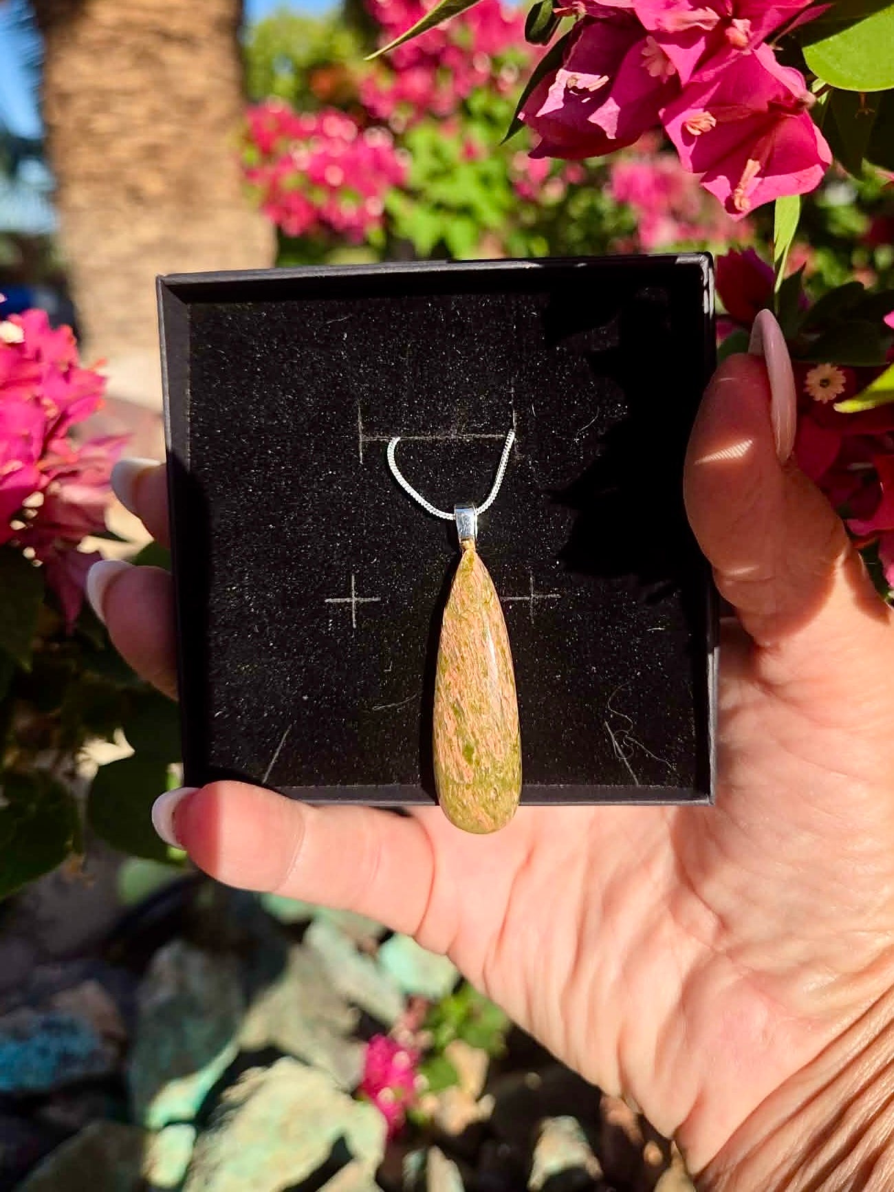Earthly Cab Necklace-N18