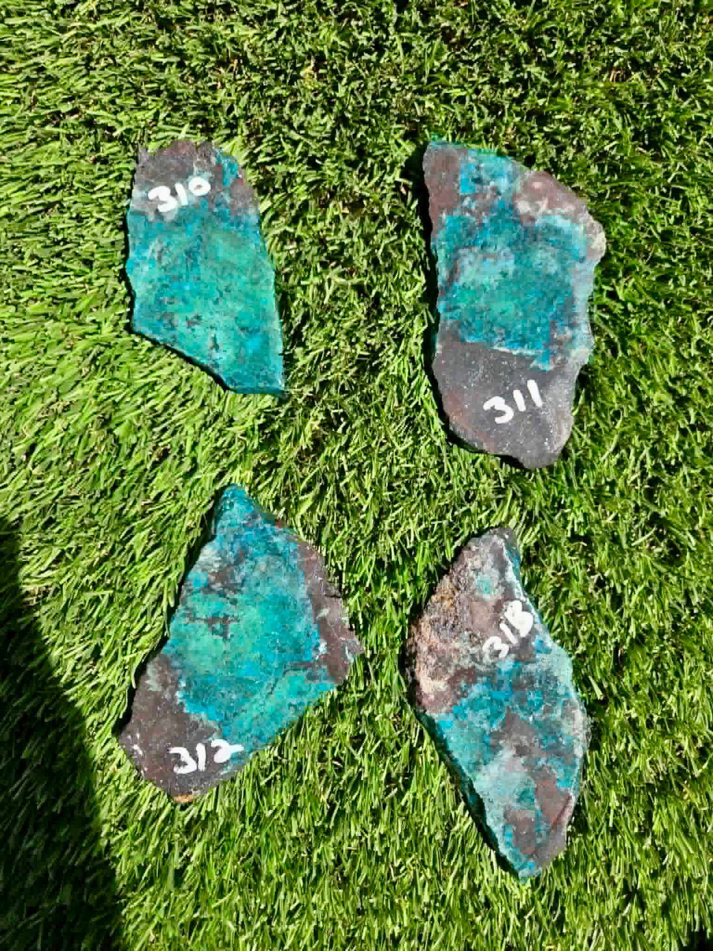 High-End Chrysocolla & Malachite Vein G309-313