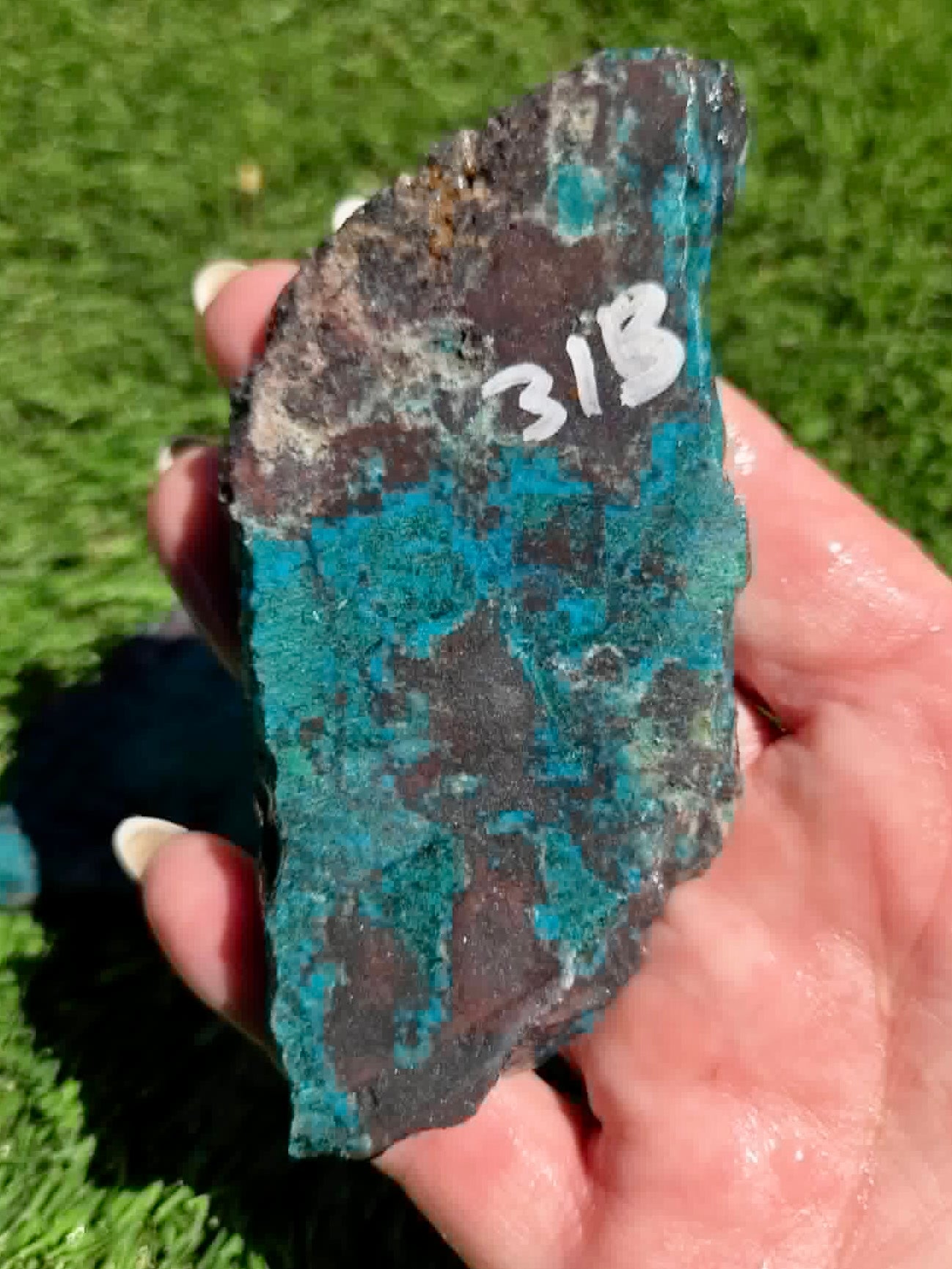 High-End Chrysocolla & Malachite Vein G309-313