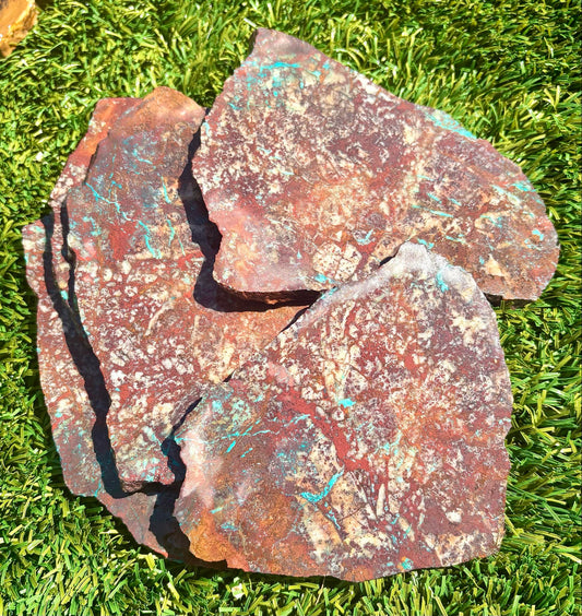 Globe Chrysocolla Cubrite
