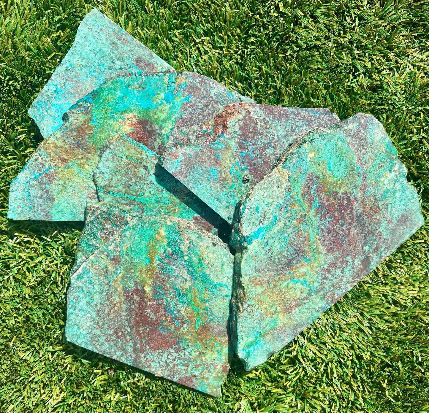 Globe Chrysocolla Cubrite