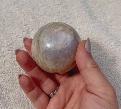 Natural Blue Flash Moonstone Spheres 84g-268g